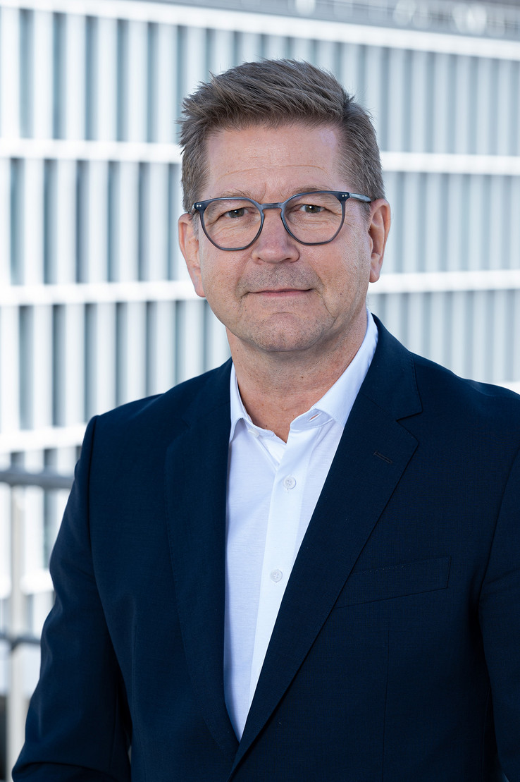 Bernd Schewior, Bereichsleiter Professional Services Global